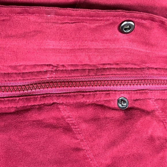 Outback Trading Company Ladies Snow Mountain Down Vest Red Black XS - Picture 16 of 16